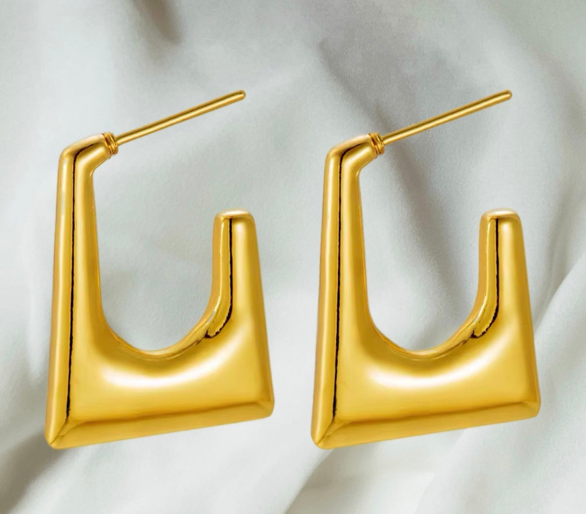 Modern Trapezoid U-Hoops
