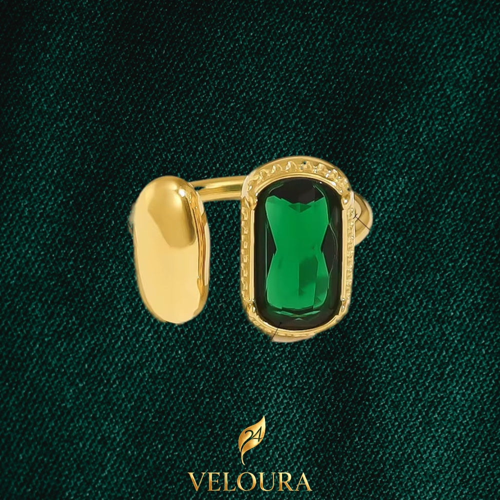 Esmeray Emerald Statement Ring — 18K gold PVD plated