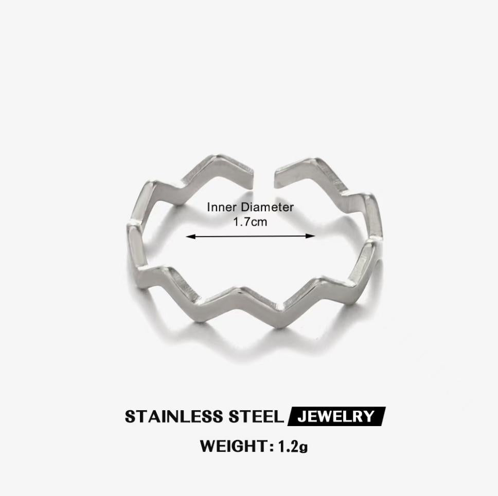 Zigzag Chevron Stackable Ring — Silver