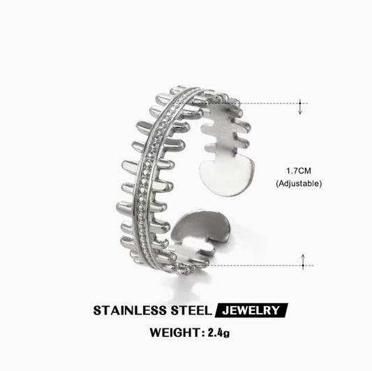 Beaded Spine Comb Ring — Silver