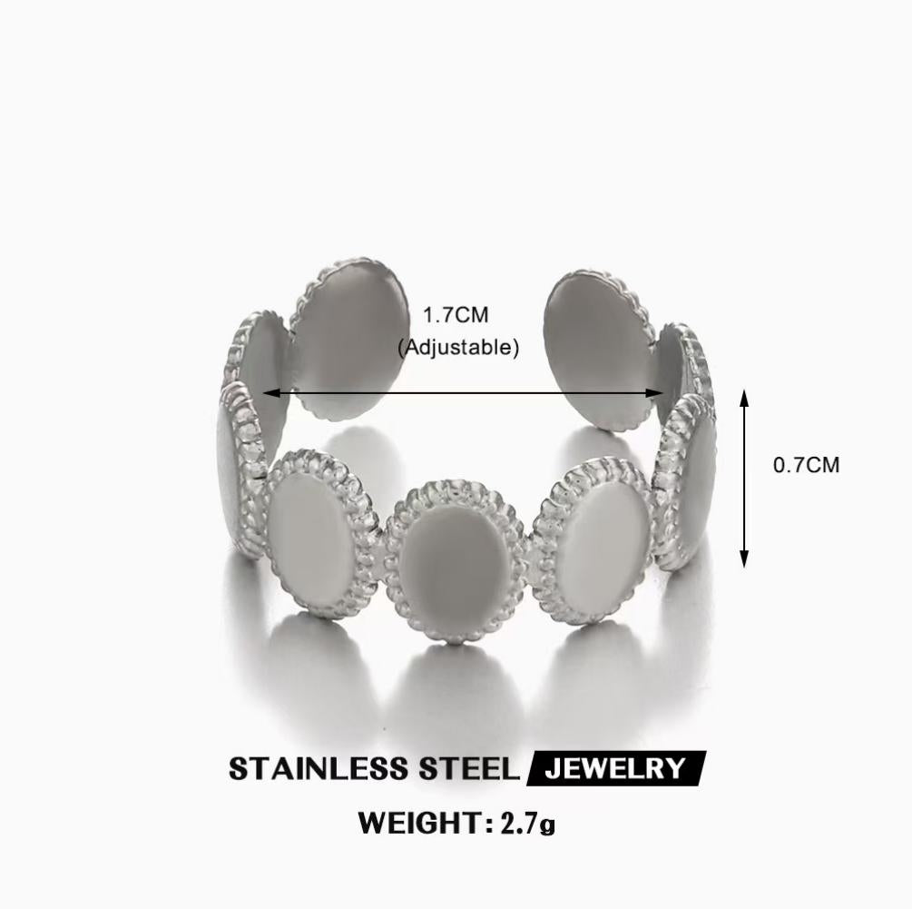 Vintage Oval Disc Band Ring — Silver