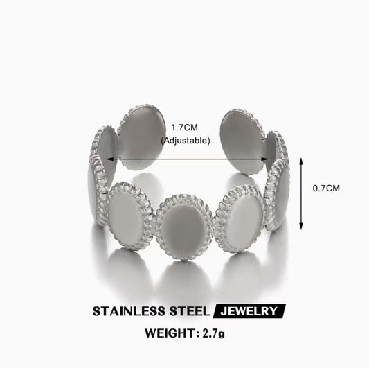 Vintage Oval Disc Band Ring — Silver