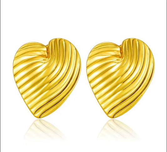 Ribbed Swirl Heart Studs