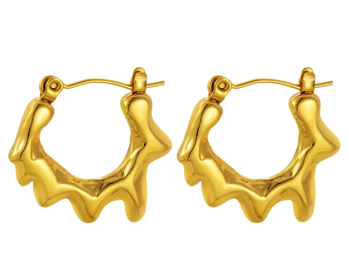 Wave Spike Star Hoops