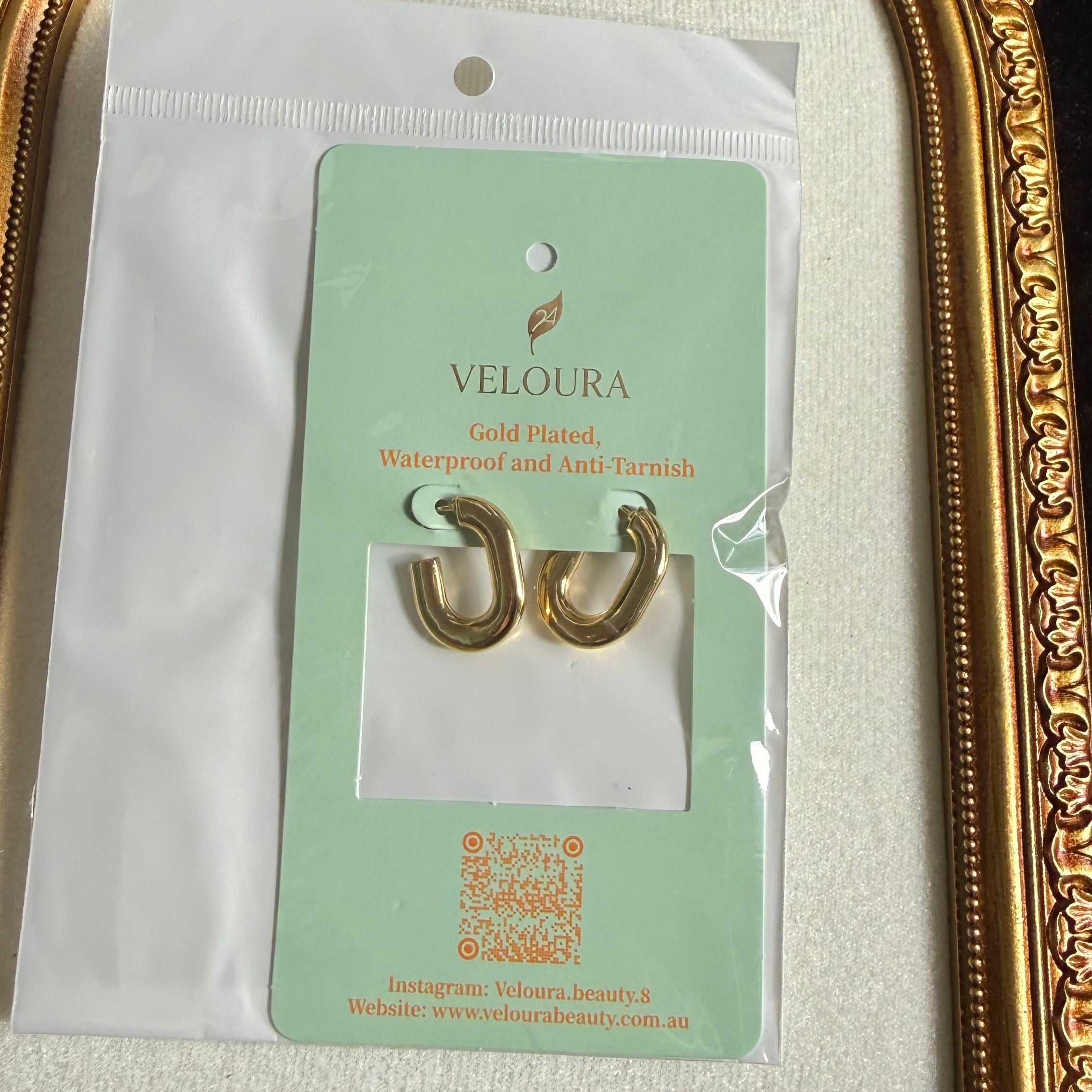 Chunky Smooth C-Hoop Earrings