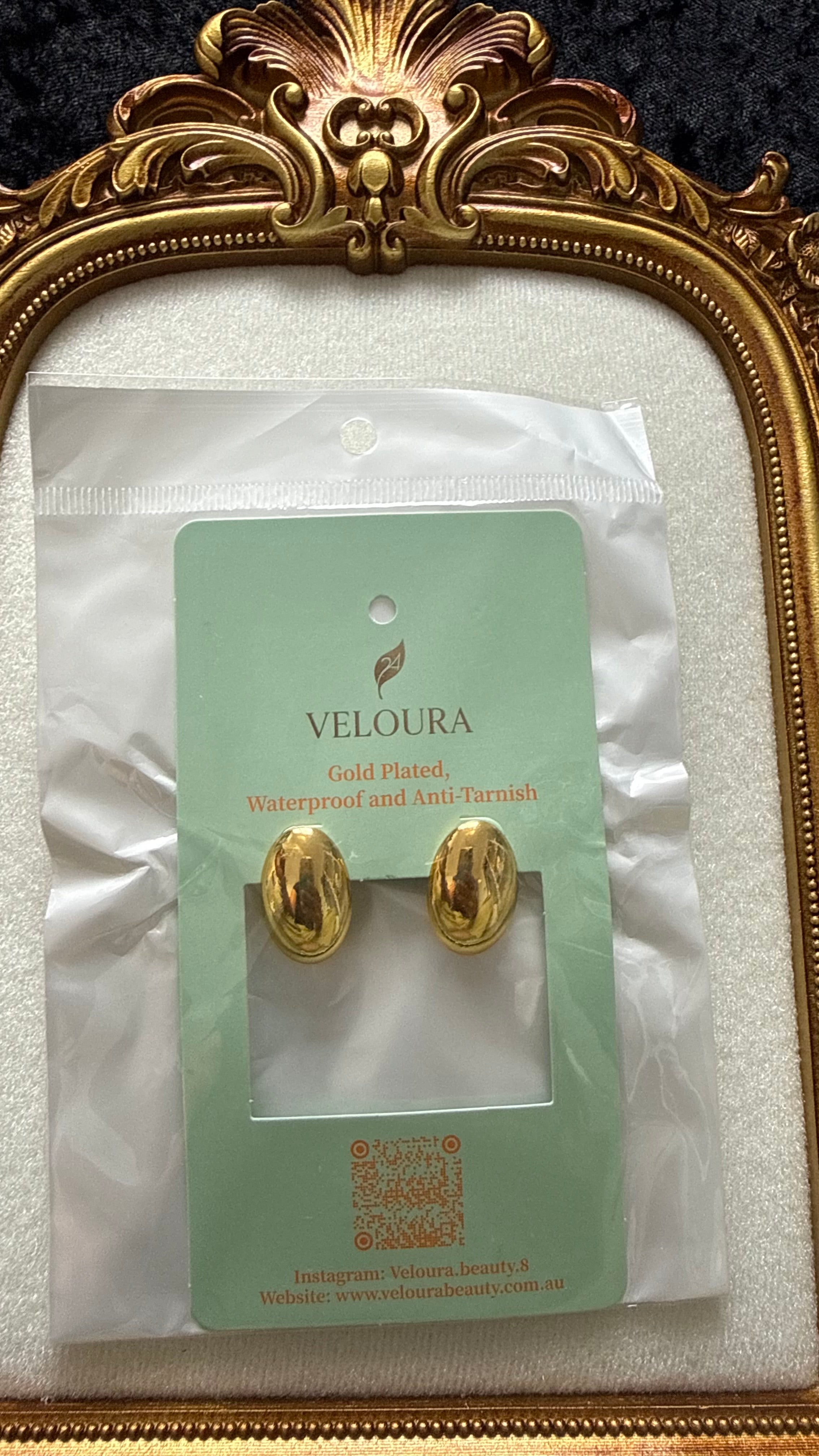 Puffy Oval Dome Stud Earrings