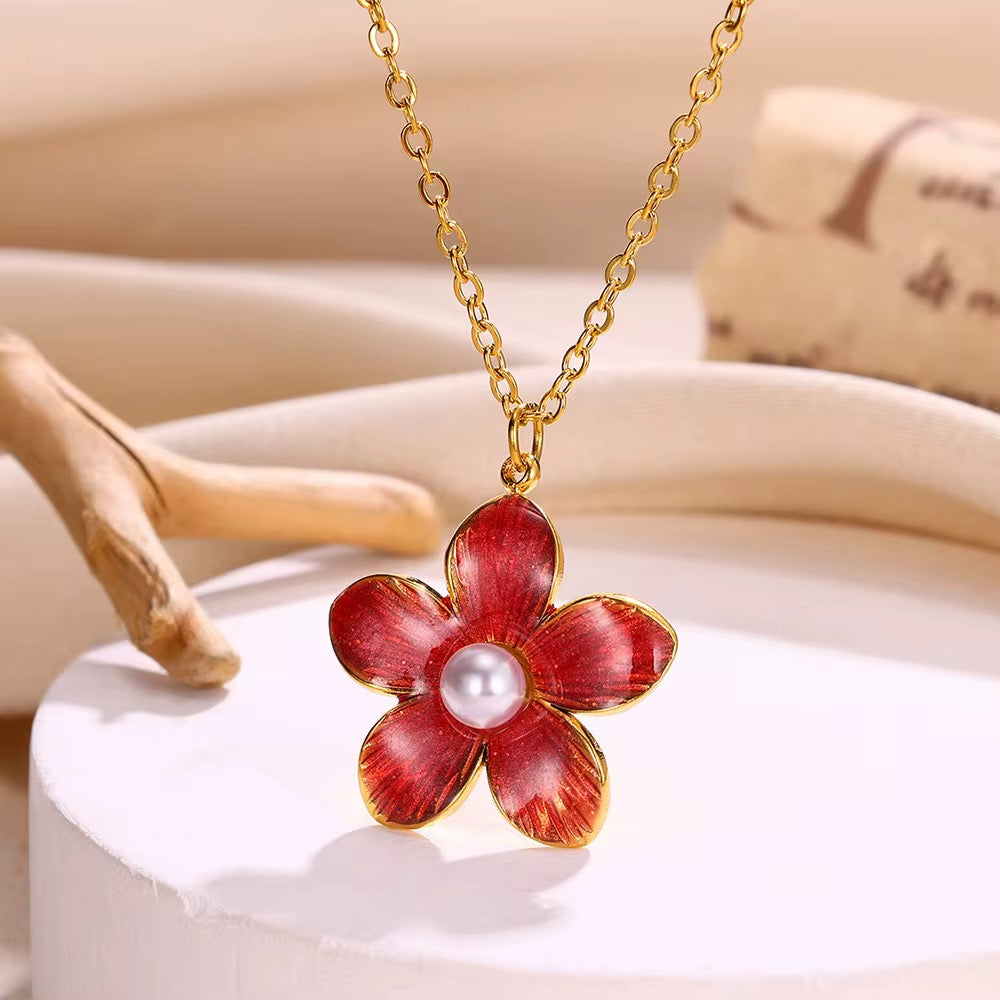 Gold Botanical Flower Necklace