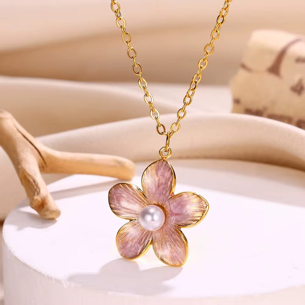 Gold Botanical Flower Necklace