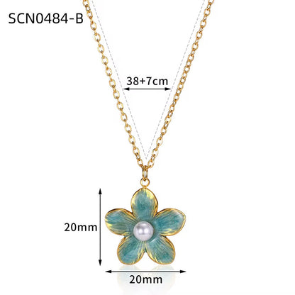 Gold Botanical Flower Necklace