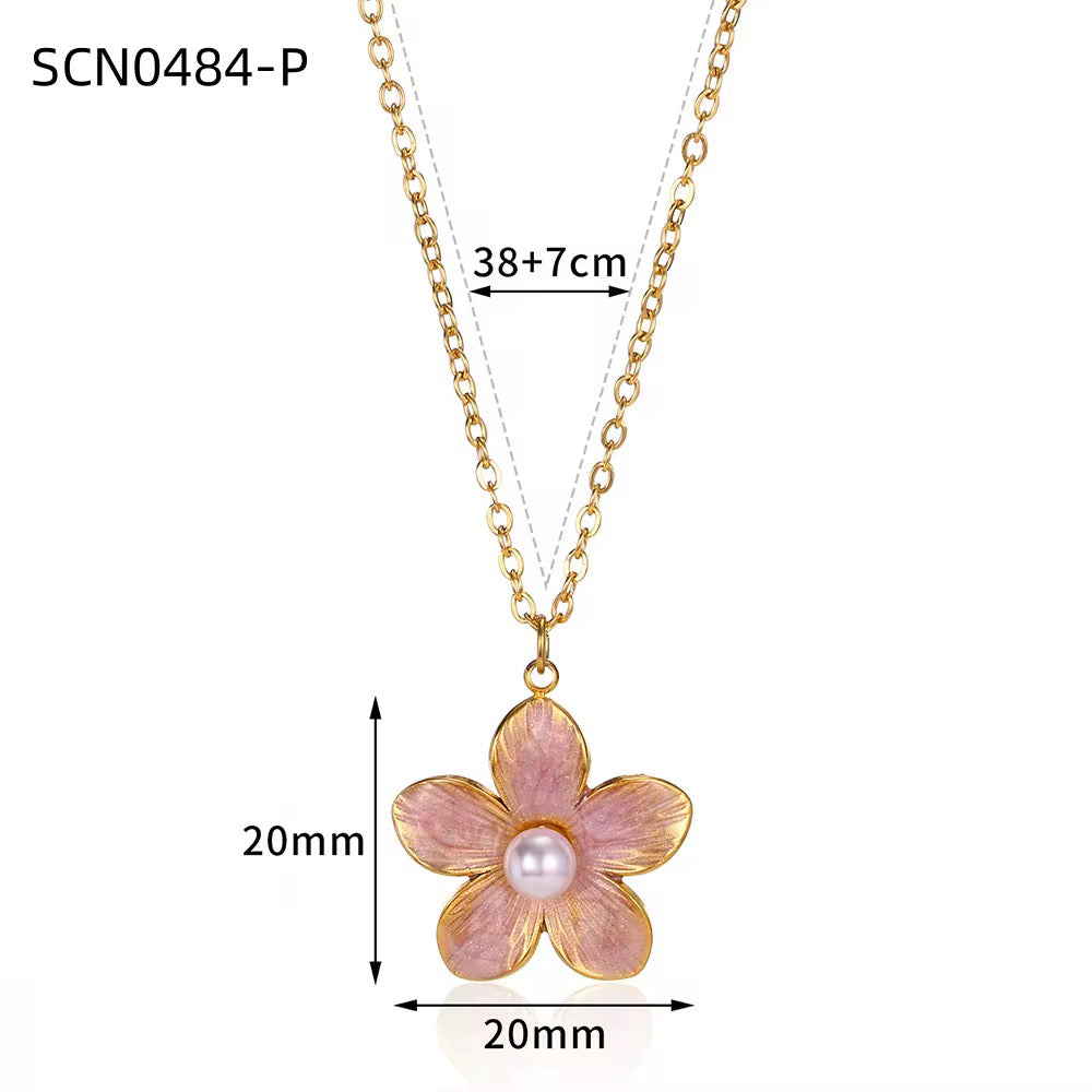 Gold Botanical Flower Necklace