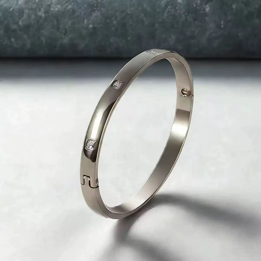 Solitaire Crystal Bangle