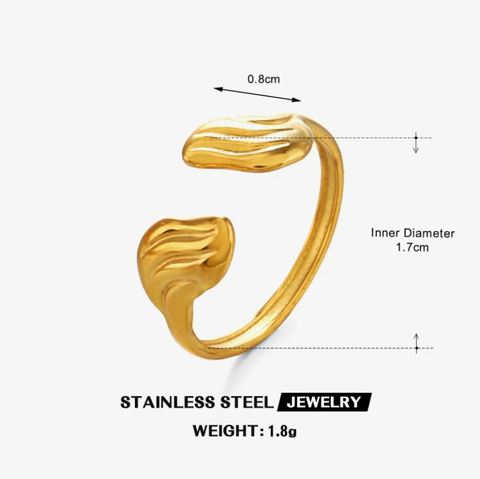 Textured Leaf Bud Wrap Ring — Gold