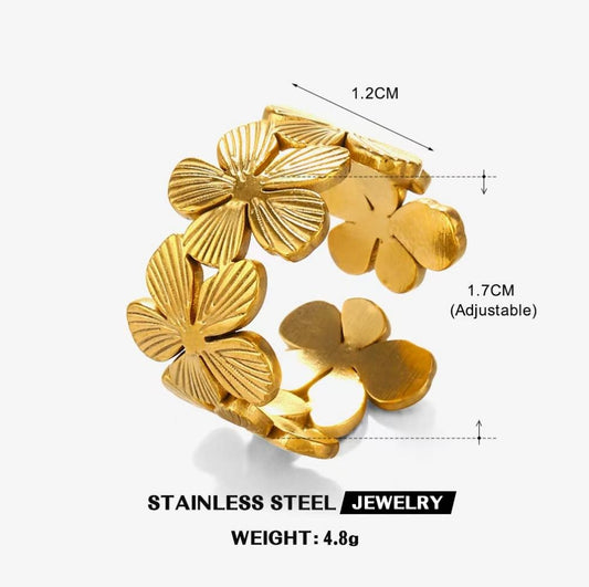 Blooming Petal Cluster Floral Ring — Gold