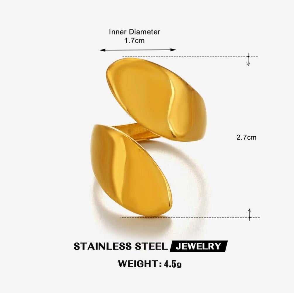 Molten Pebble Bypass Dome Ring — Gold