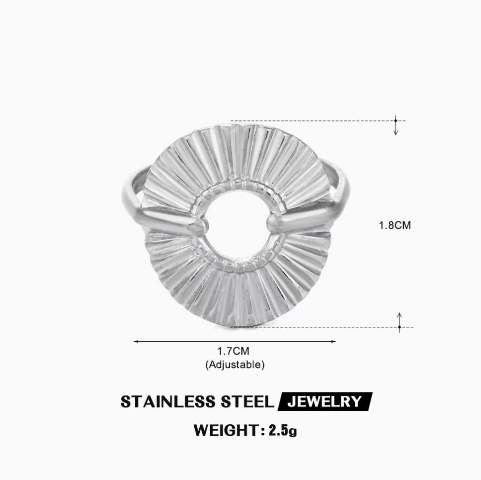 Sunburst Radiant Disc Ring — Silver